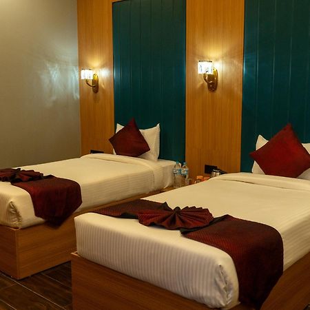 Hotel Alba Inn, Индор Екстериор снимка