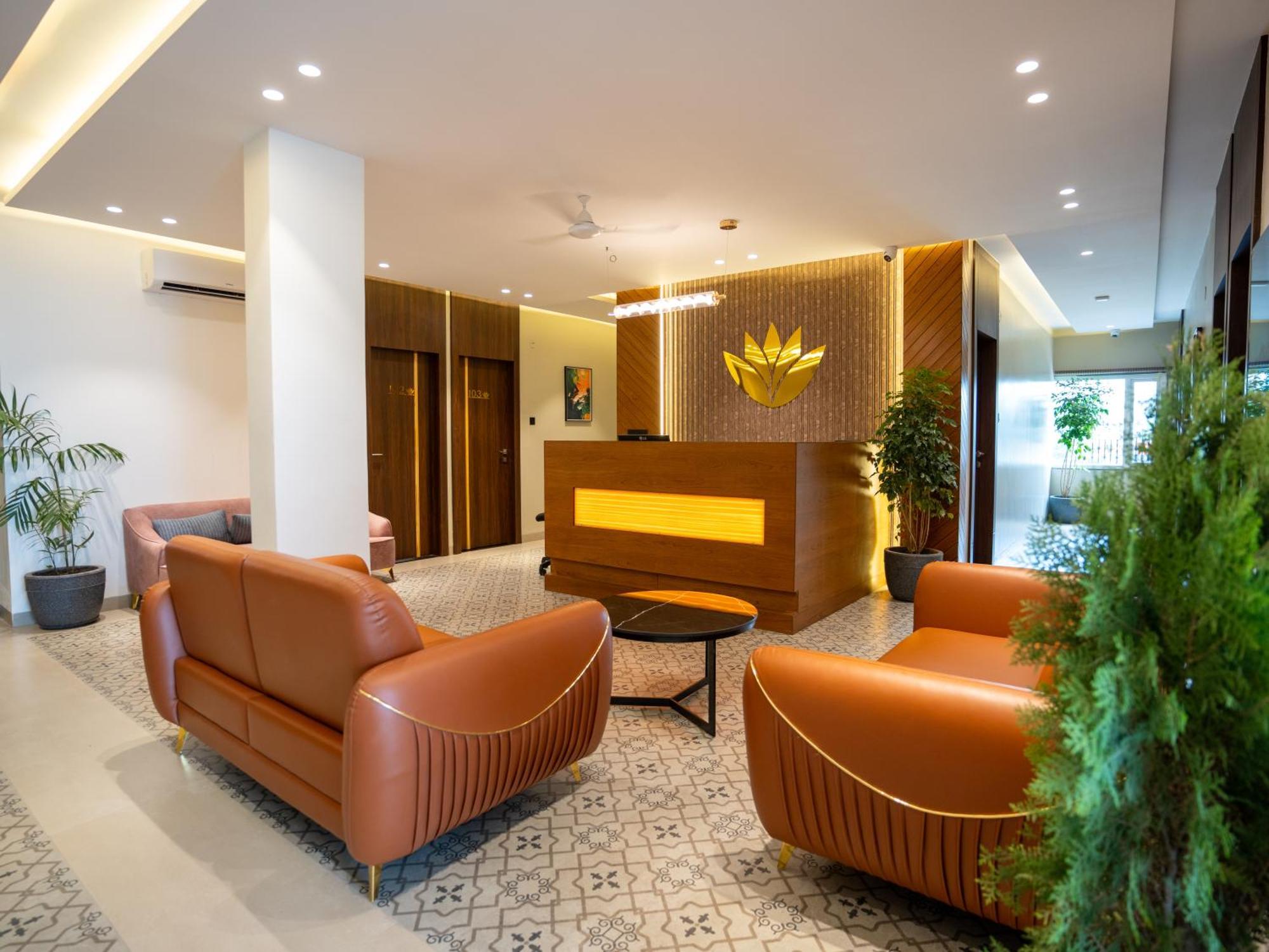 Hotel Alba Inn, Индор Екстериор снимка